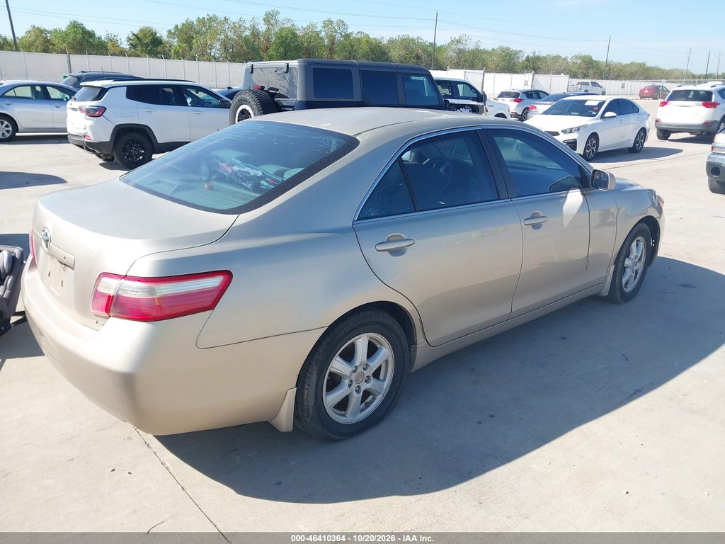 2007 Toyota Camry LE photo 4