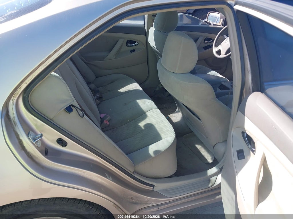 2007 Toyota Camry LE photo 8