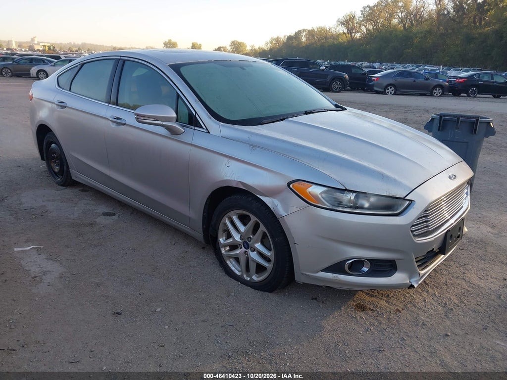 2013 Ford Fusion SE photo 1