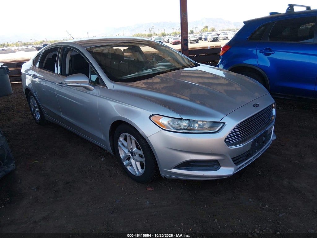 2016 Ford Fusion SE photo 1