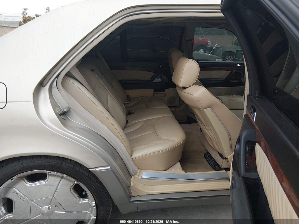 1992 Mercedes-Benz 500 SEL photo 8