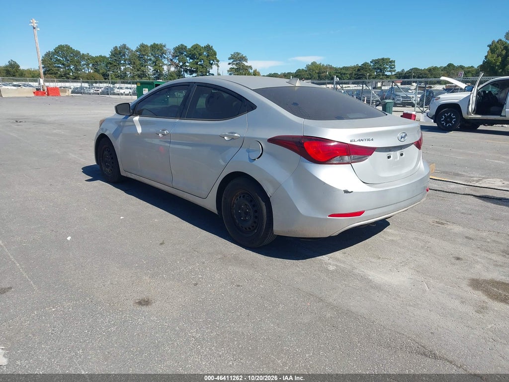 2016 Hyundai Elantra SE photo 3