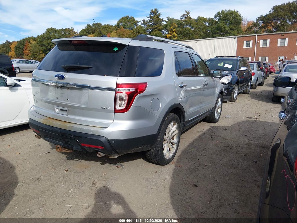 2014 Ford Explorer XLT photo 4