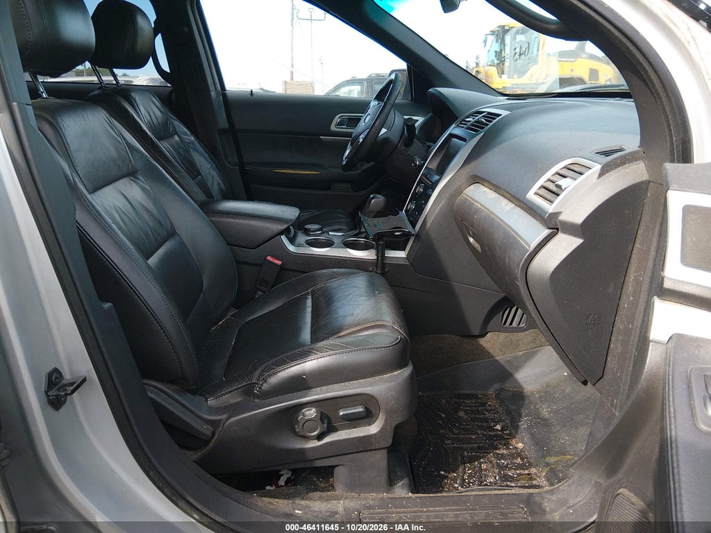 2014 Ford Explorer XLT photo 5