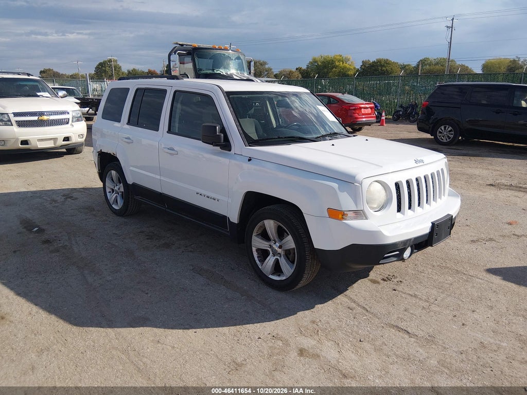 2013 Jeep Patriot Latitude photo 1