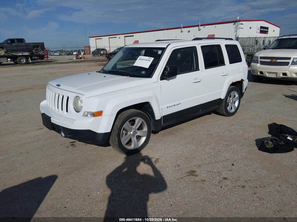 2013 Jeep Patriot Latitude photo 2