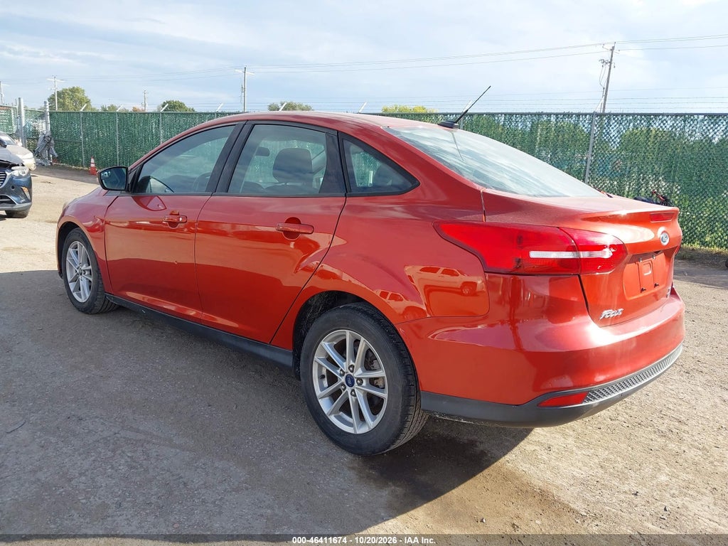 2018 Ford Focus SE photo 3