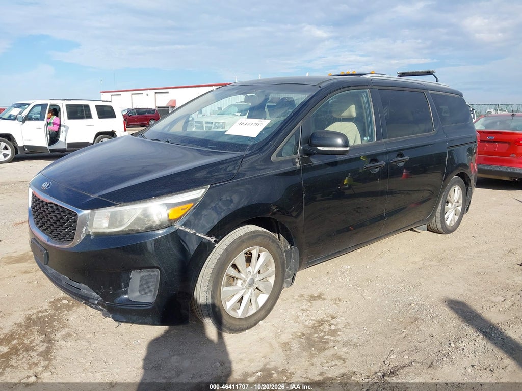 2016 Kia Sedona LX photo 2