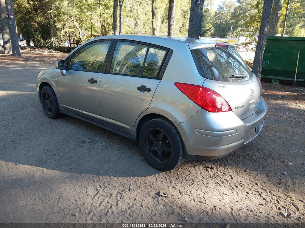 2009 Nissan Versa 1.8S photo 3