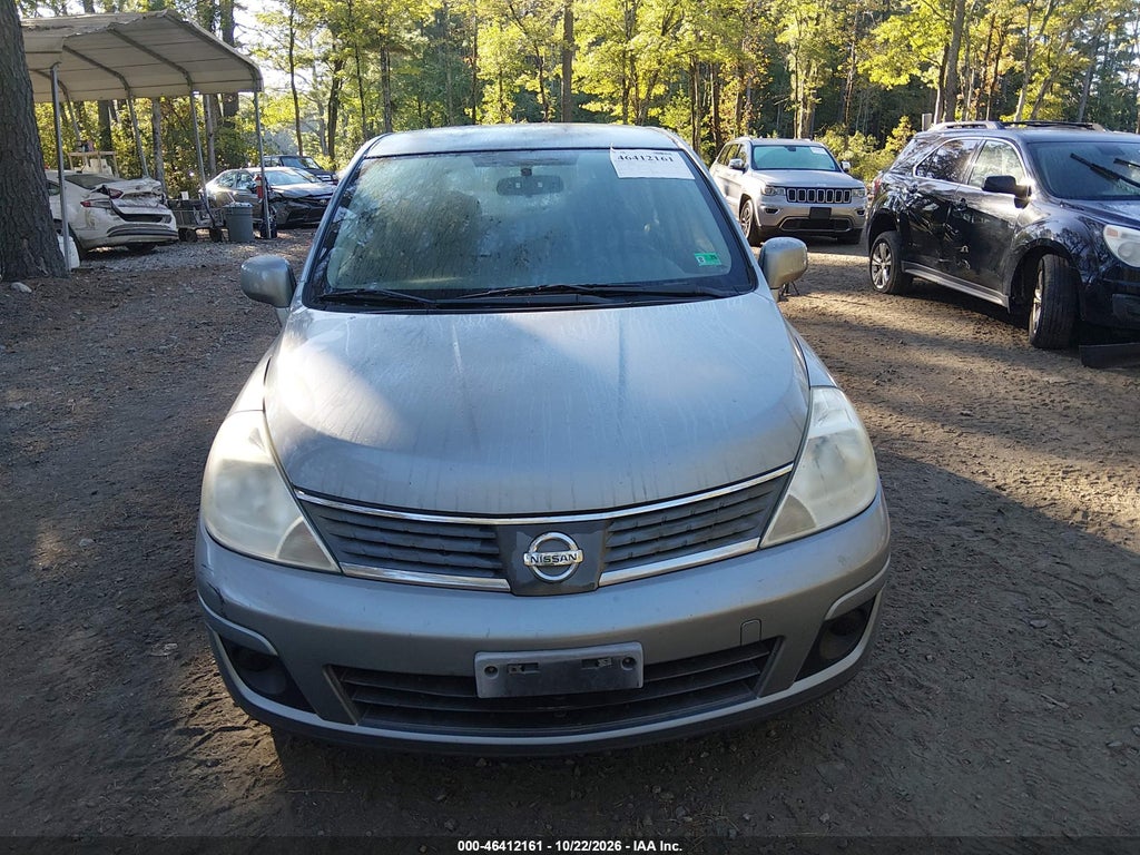 2009 Nissan Versa 1.8S photo 6