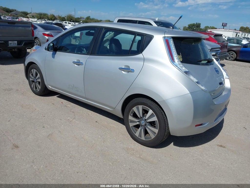 2014 Nissan Leaf SL photo 3