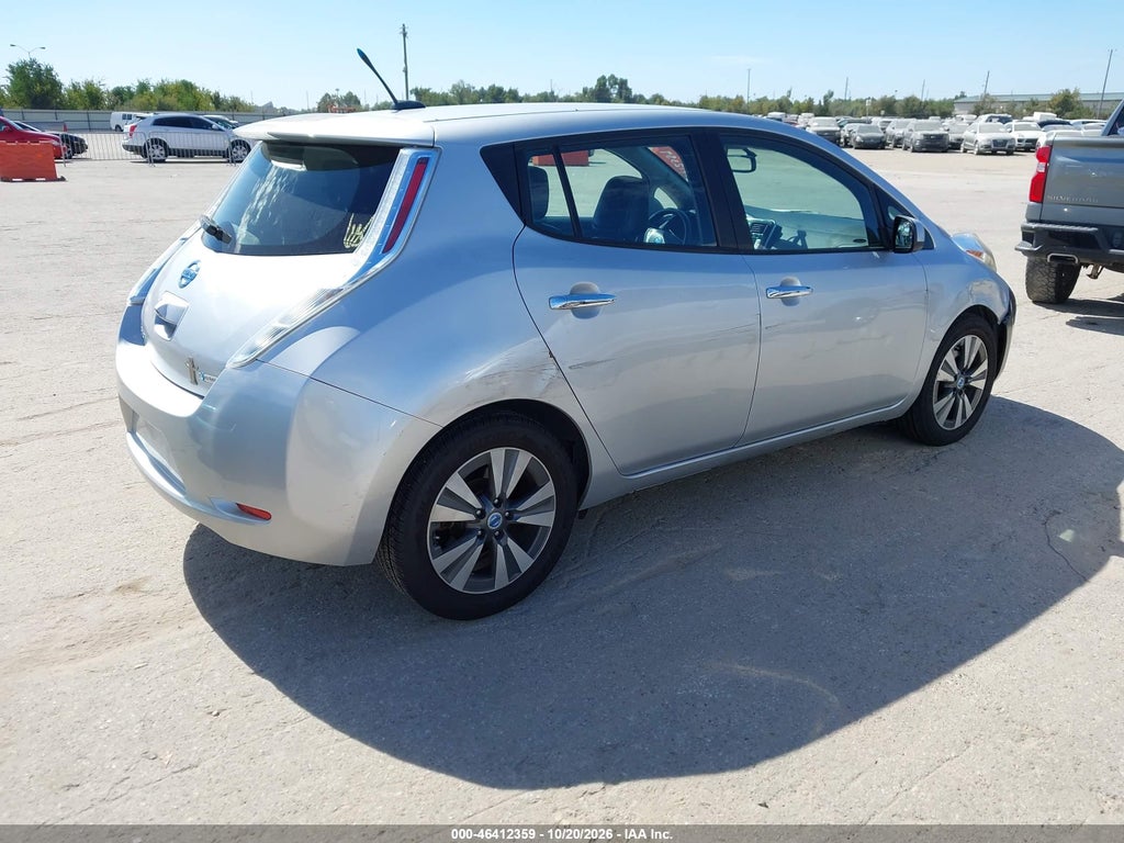 2014 Nissan Leaf SL photo 4