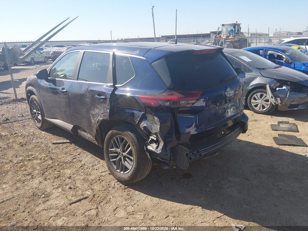 2026 Nissan Rogue SV photo 3