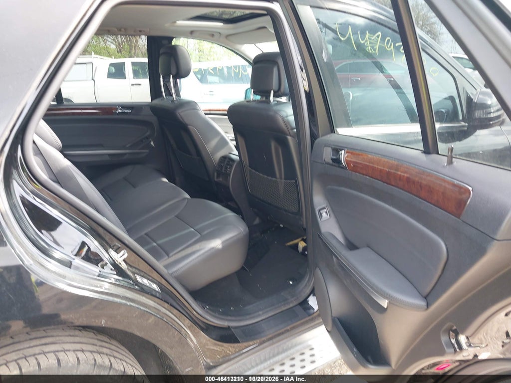 2011 Mercedes-Benz ML 350 4MATIC photo 8