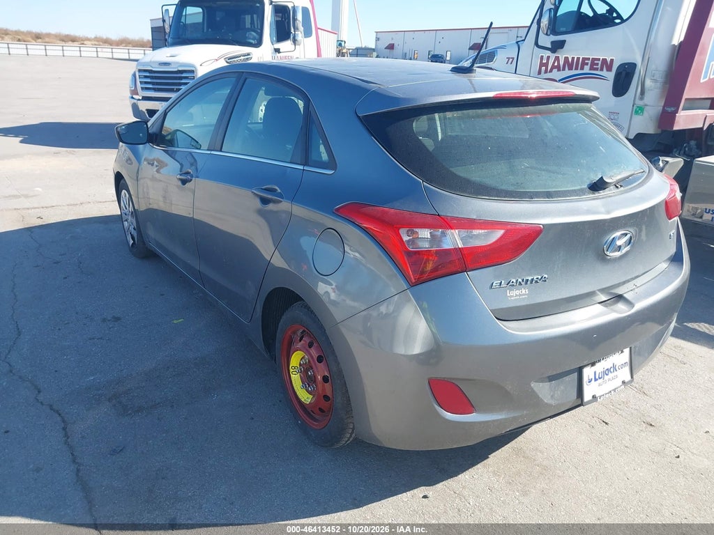 2017 Hyundai Elantra GT photo 3