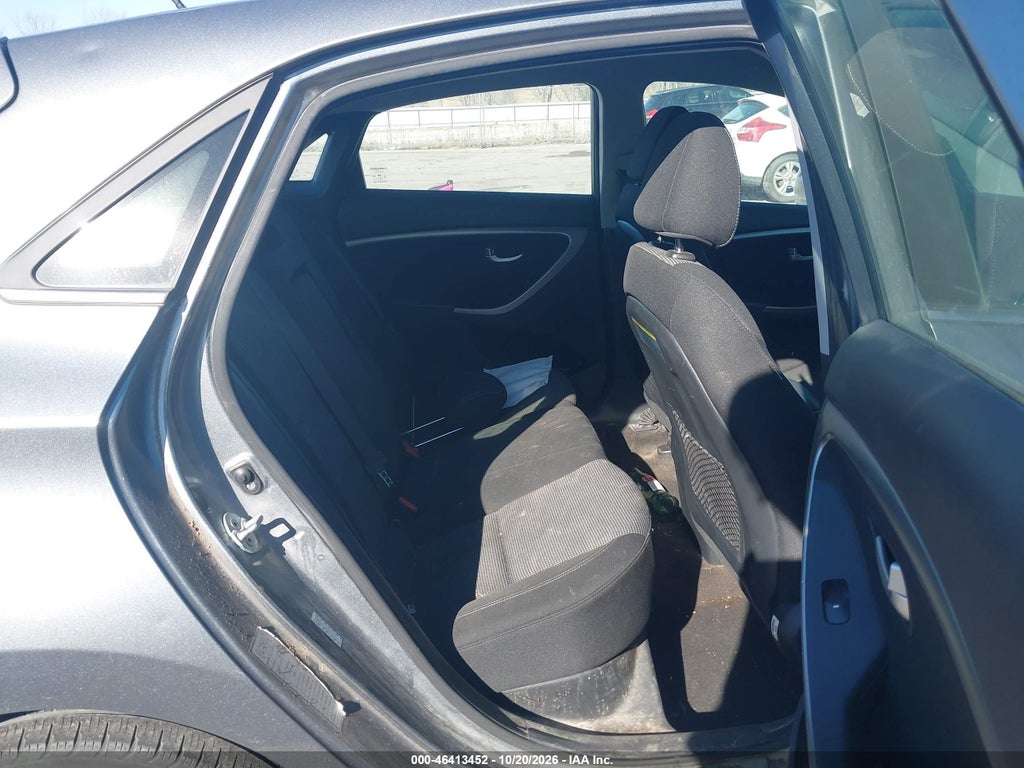 2017 Hyundai Elantra GT photo 8