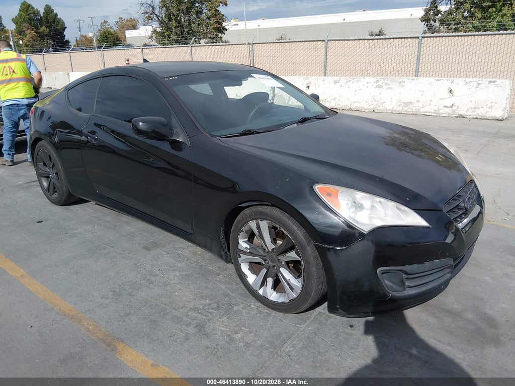 2010 Hyundai Genesis 2.0T photo 1