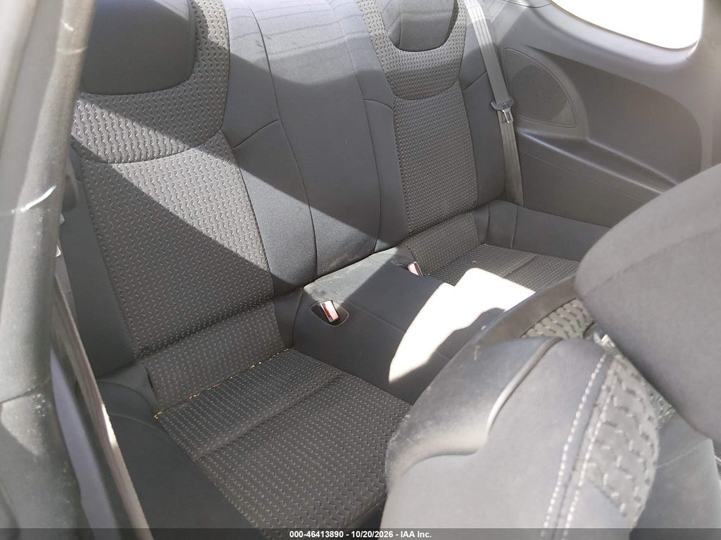 2010 Hyundai Genesis 2.0T photo 8