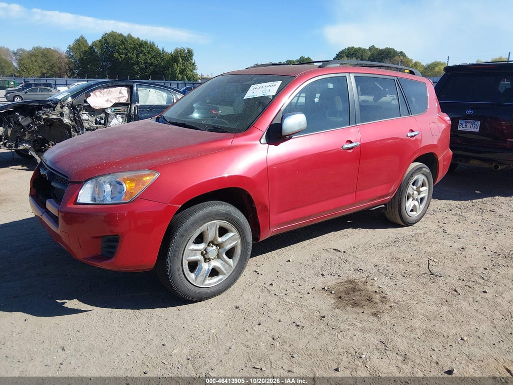2011 Toyota RAV4 photo 2