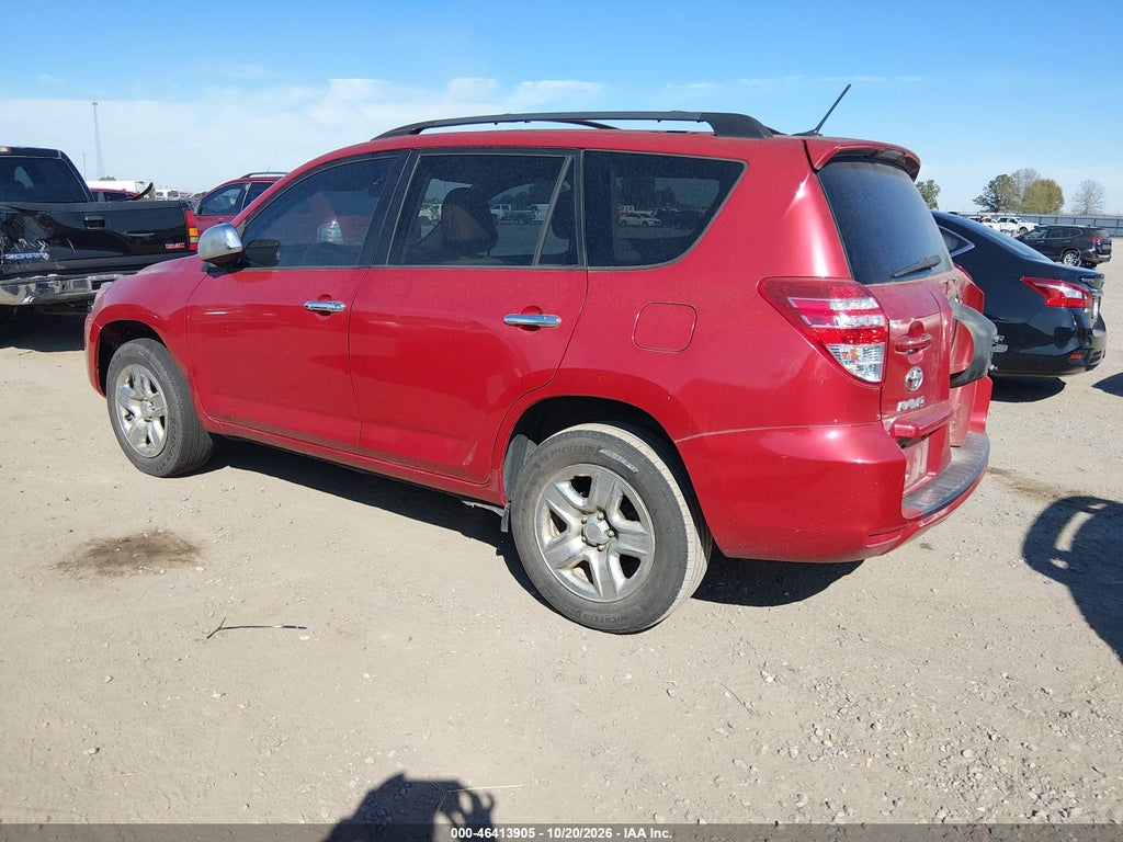 2011 Toyota RAV4 photo 3