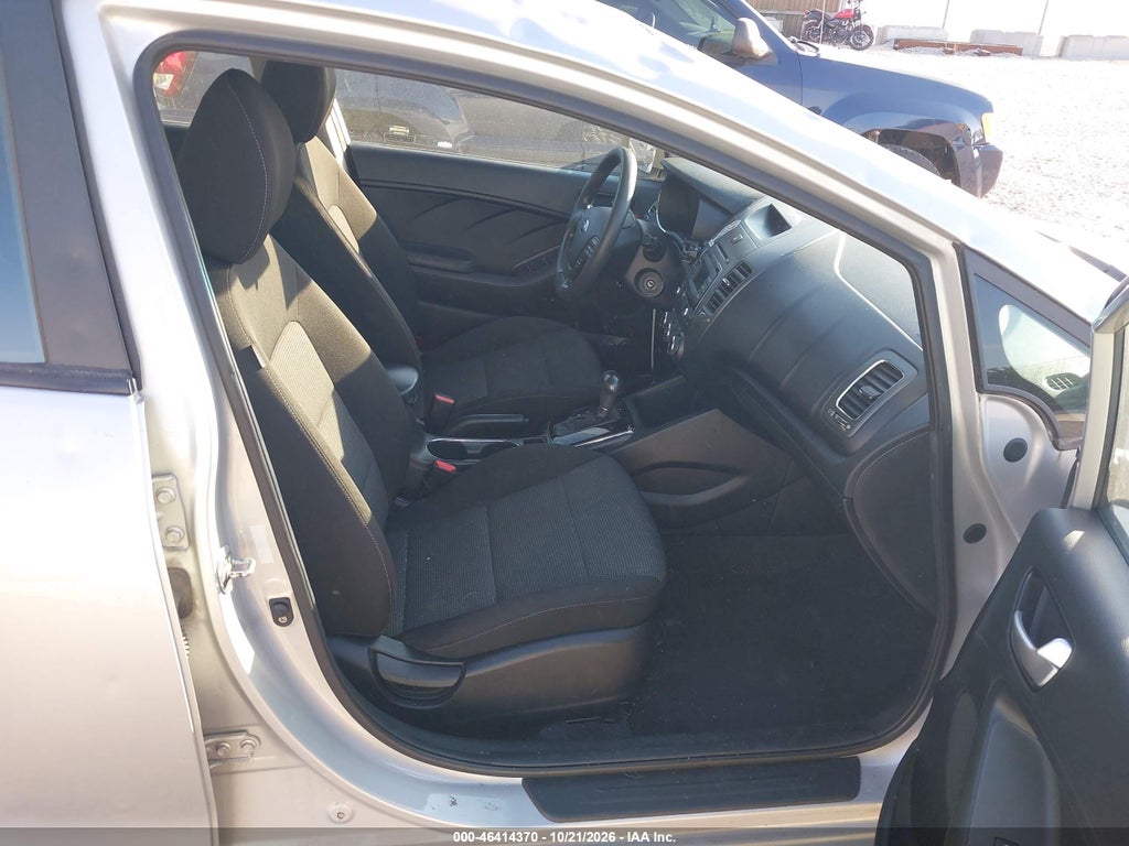 2018 Kia Forte LX photo 5