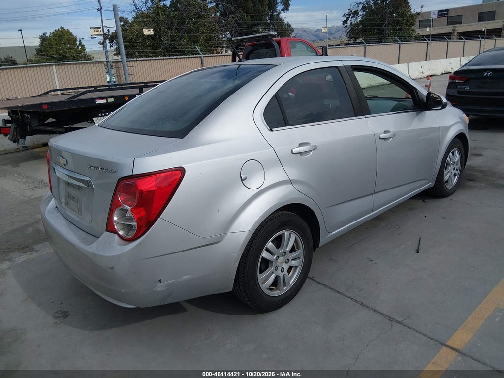 2012 Chevrolet Sonic 2LT photo 4