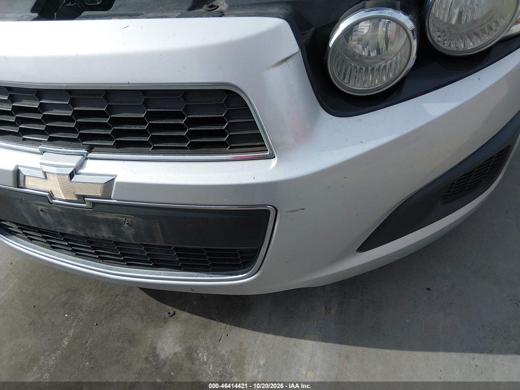 2012 Chevrolet Sonic 2LT photo 6