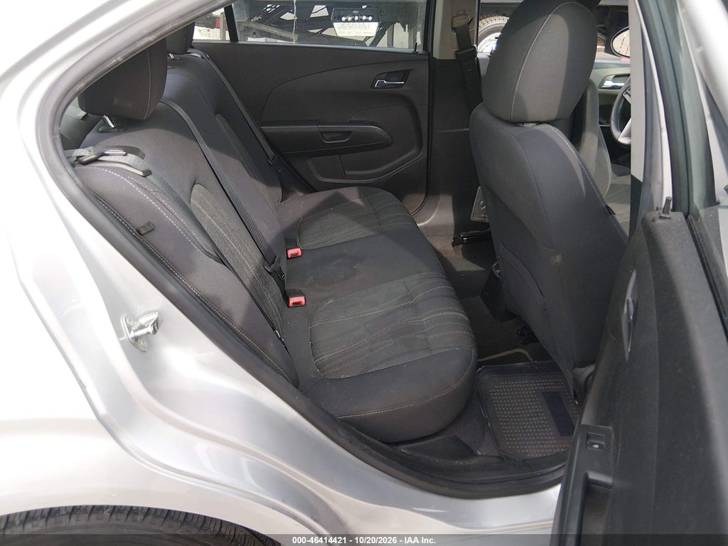 2012 Chevrolet Sonic 2LT photo 8
