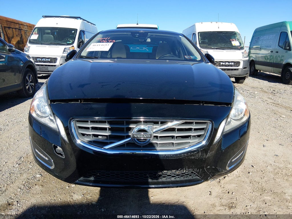 2013 Volvo S60 T5/T5 Platinum/T5 Premier/T5 Premier Plus photo 6