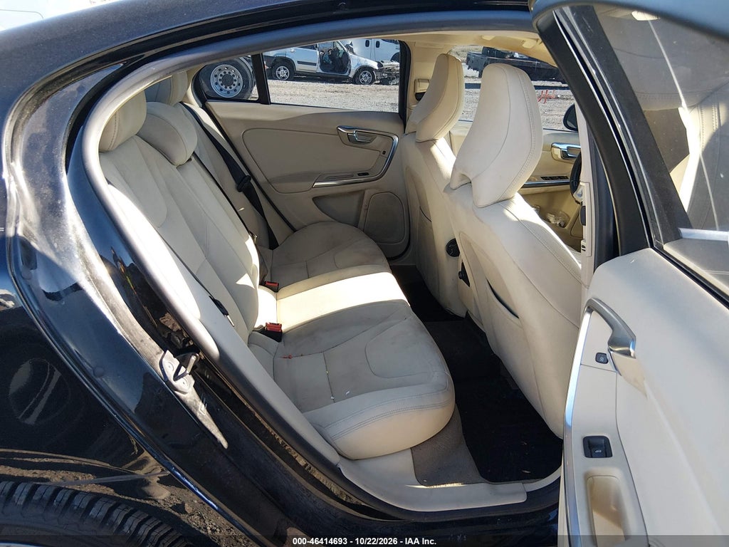 2013 Volvo S60 T5/T5 Platinum/T5 Premier/T5 Premier Plus photo 8