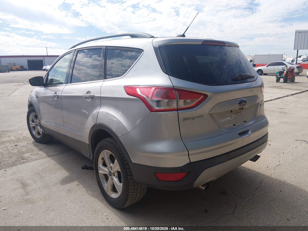 2015 Ford Escape SE photo 3