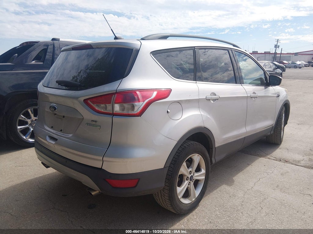 2015 Ford Escape SE photo 4