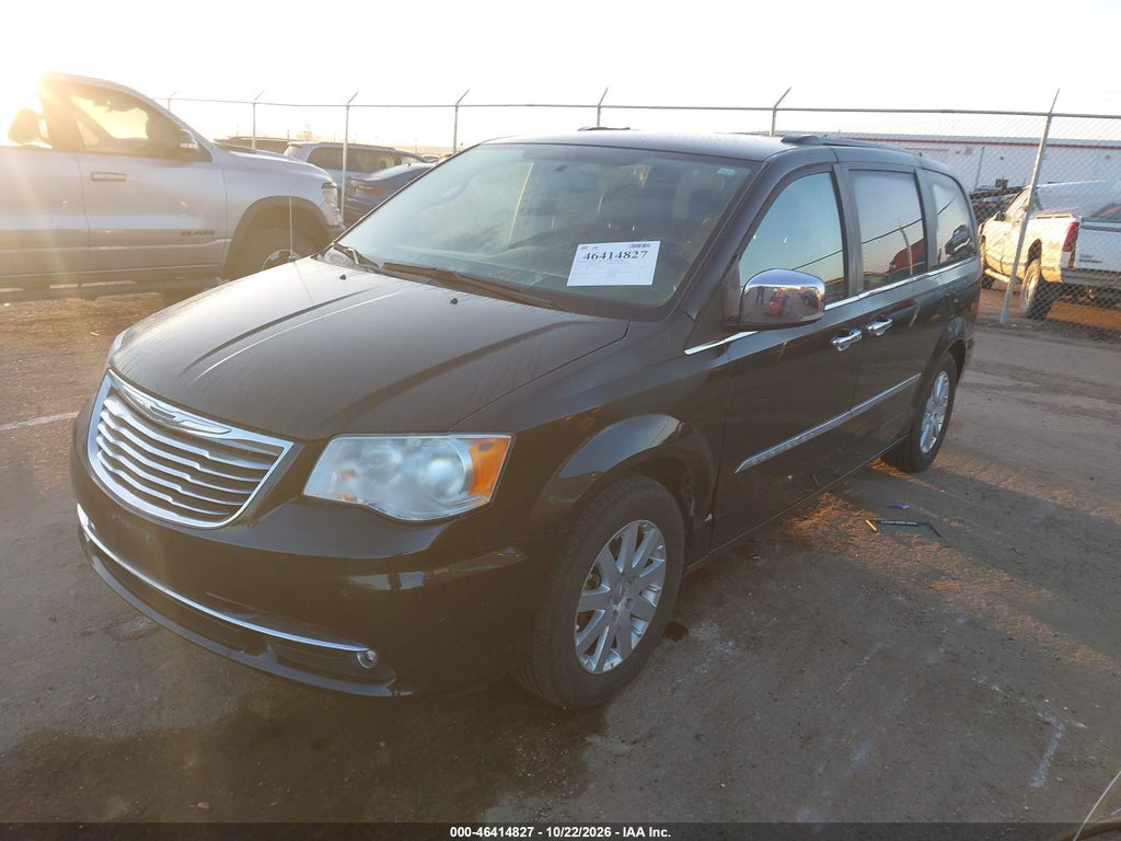 2011 Chrysler Town & Country Touring-L photo 2