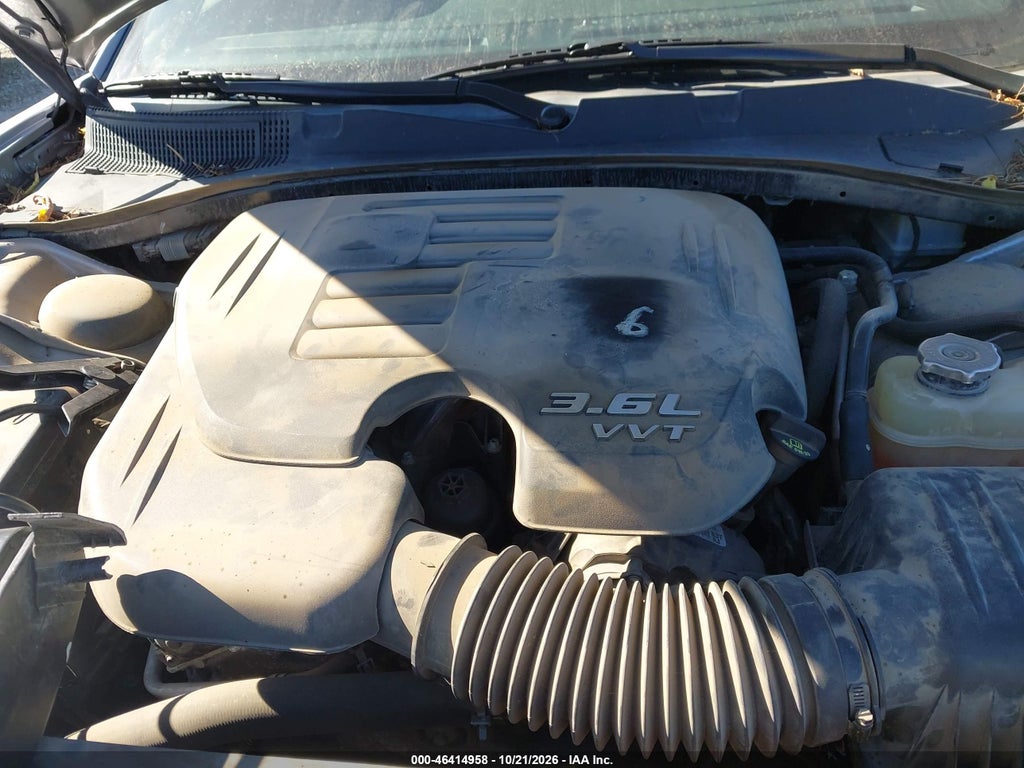 2016 Dodge Charger SXT photo 10