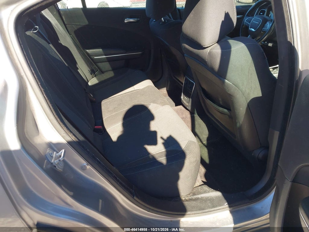 2016 Dodge Charger SXT photo 8