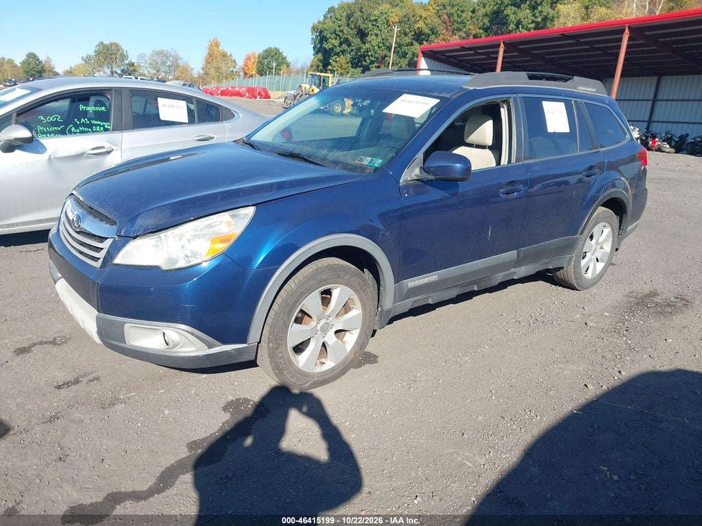 2011 Subaru Outback 2.5I Limited photo 2