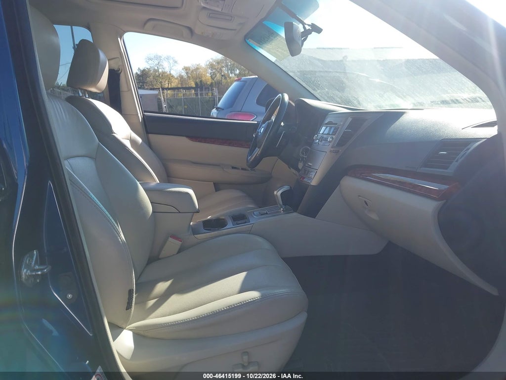 2011 Subaru Outback 2.5I Limited photo 5
