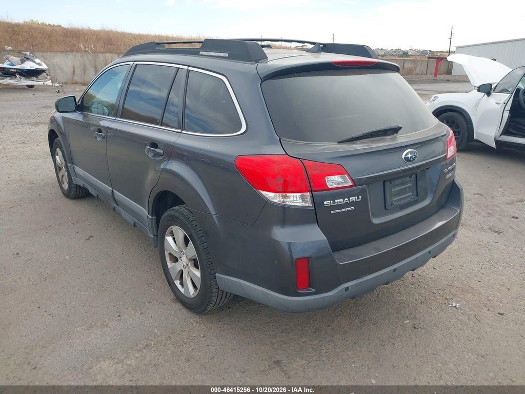 2011 Subaru Outback 2.5I Limited photo 3
