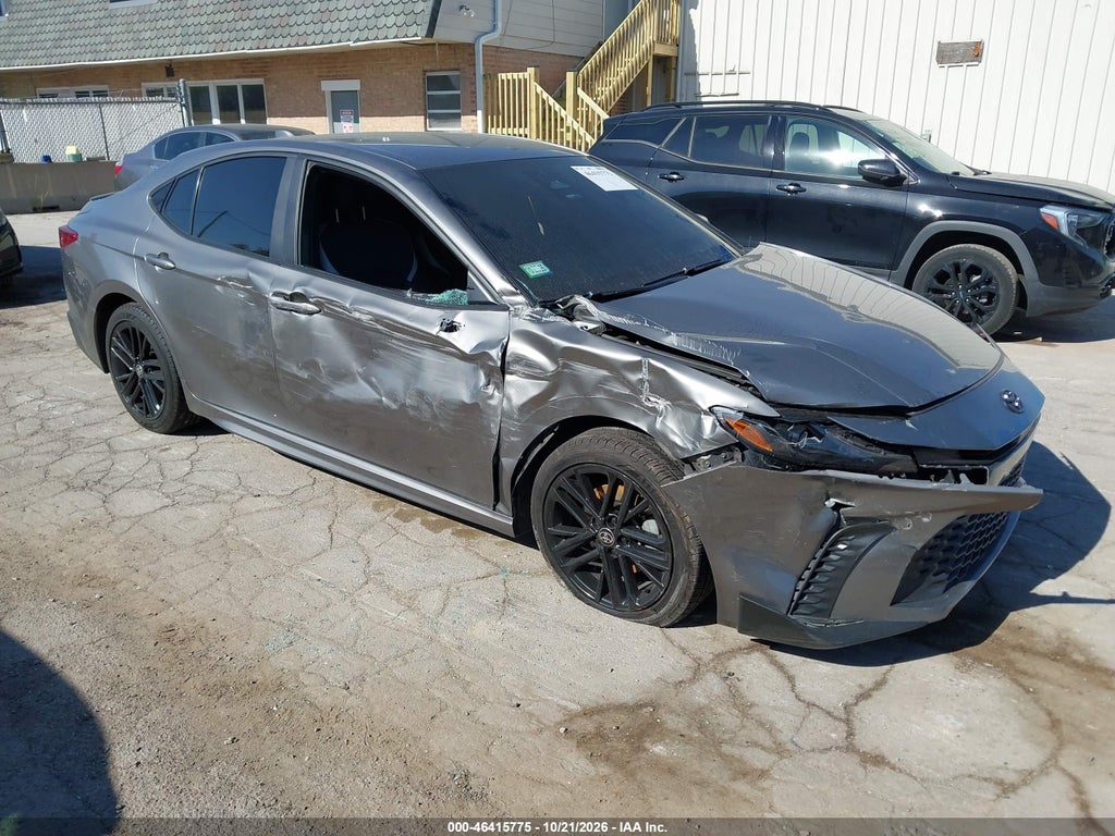 TOYOTA CAMRY 2025