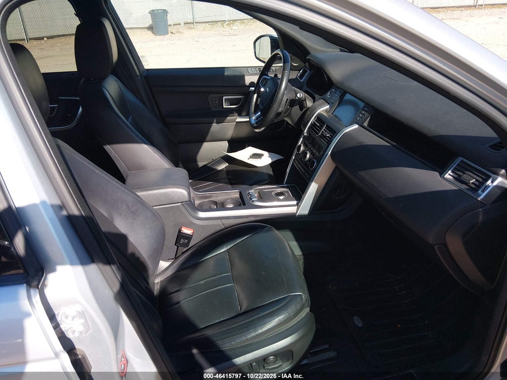 2018 Land Rover Discovery Sport HSE photo 5