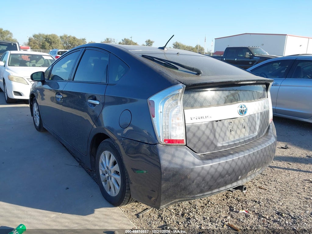 2013 Toyota Prius Plug-IN photo 3