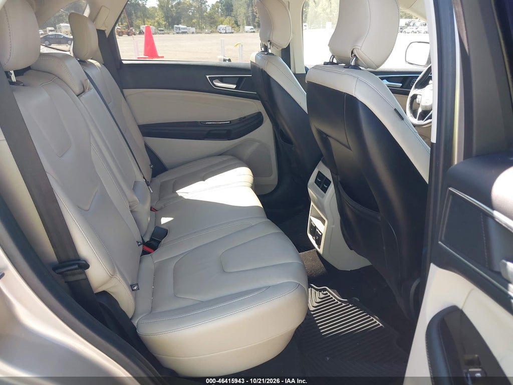2017 Ford Edge Titanium photo 8