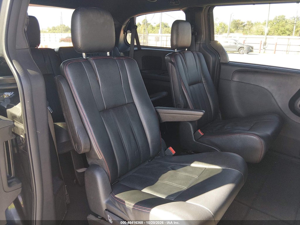 2020 Dodge Grand Caravan GT photo 8