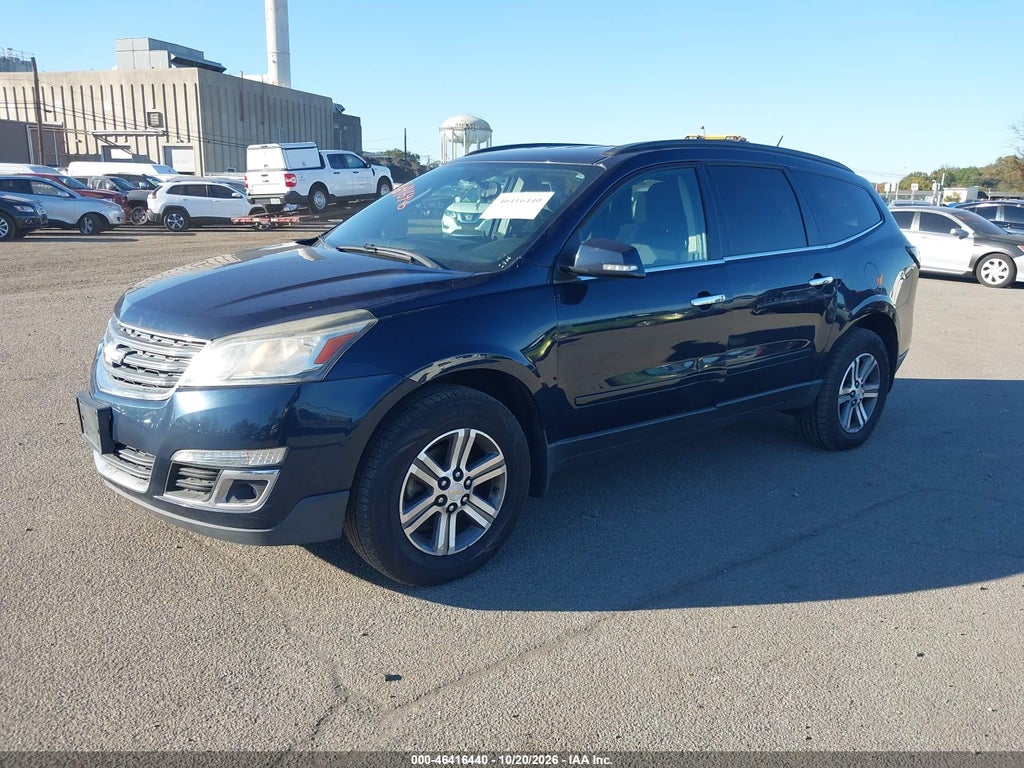 2017 Chevrolet Traverse 1LT photo 2