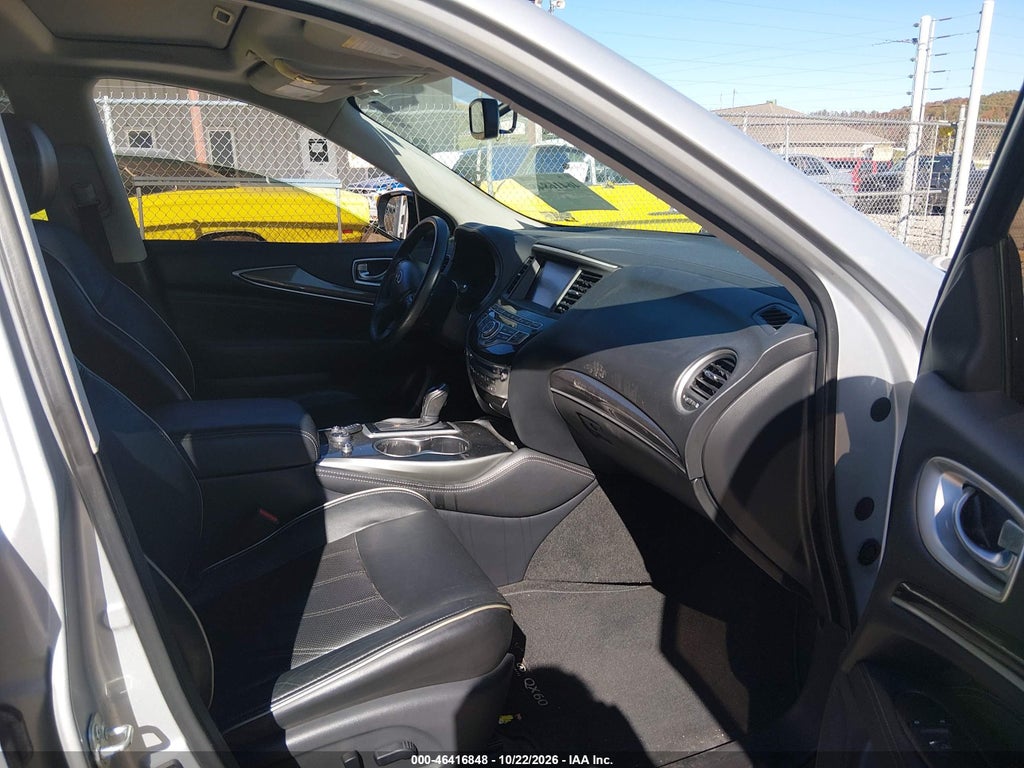 2018 Infiniti QX60 photo 5