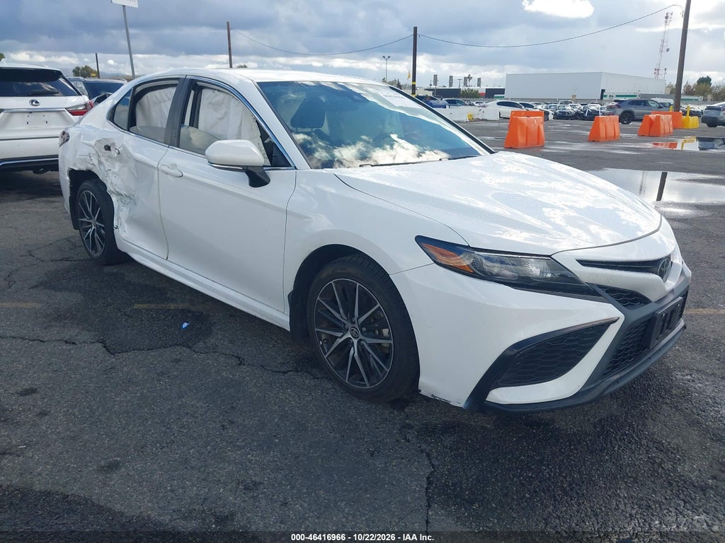 TOYOTA CAMRY 2024