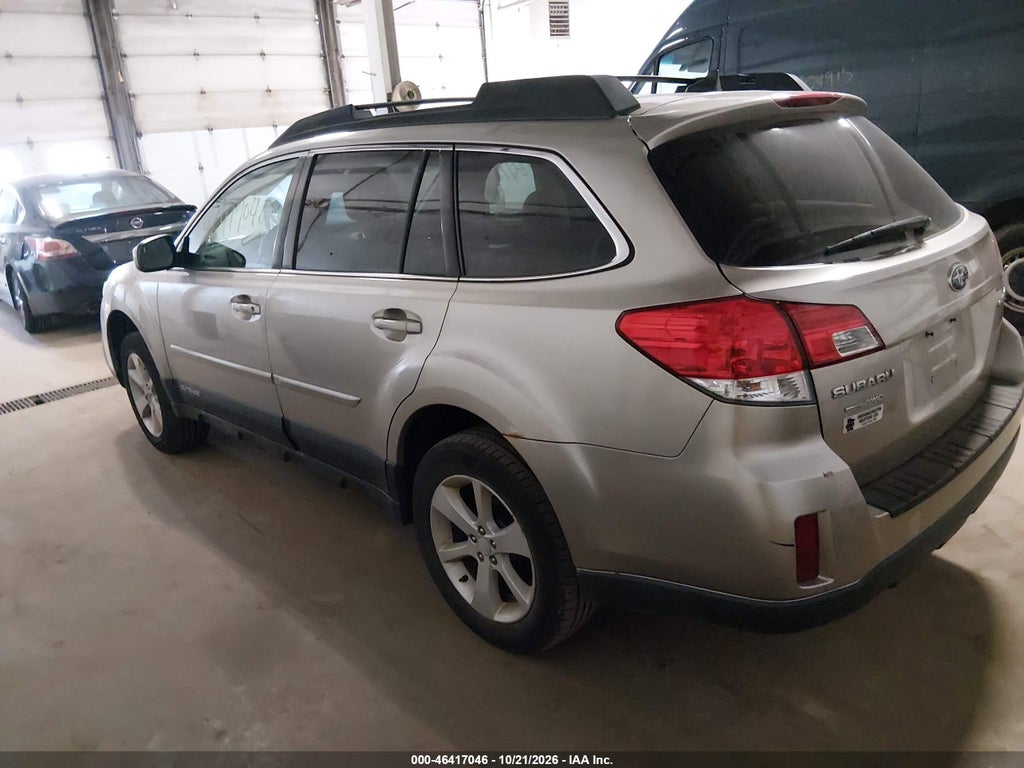 2014 Subaru Outback 2.5I Premium photo 3