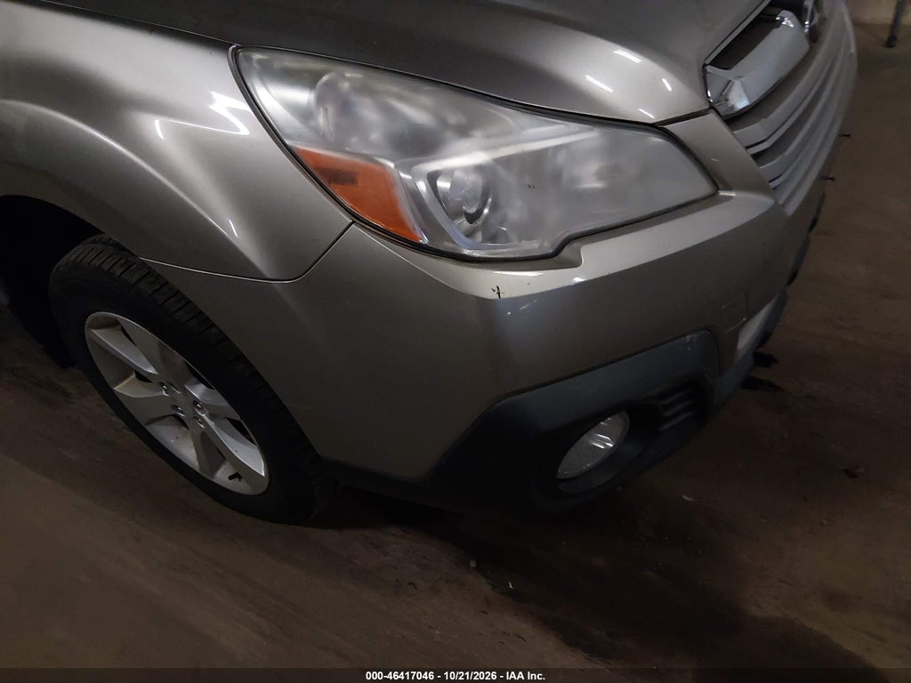 2014 Subaru Outback 2.5I Premium photo 6