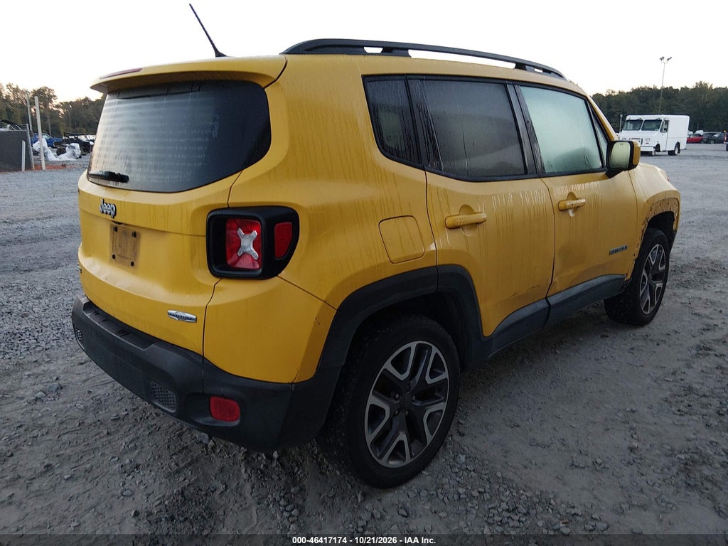 2016 Jeep Renegade Latitude photo 4