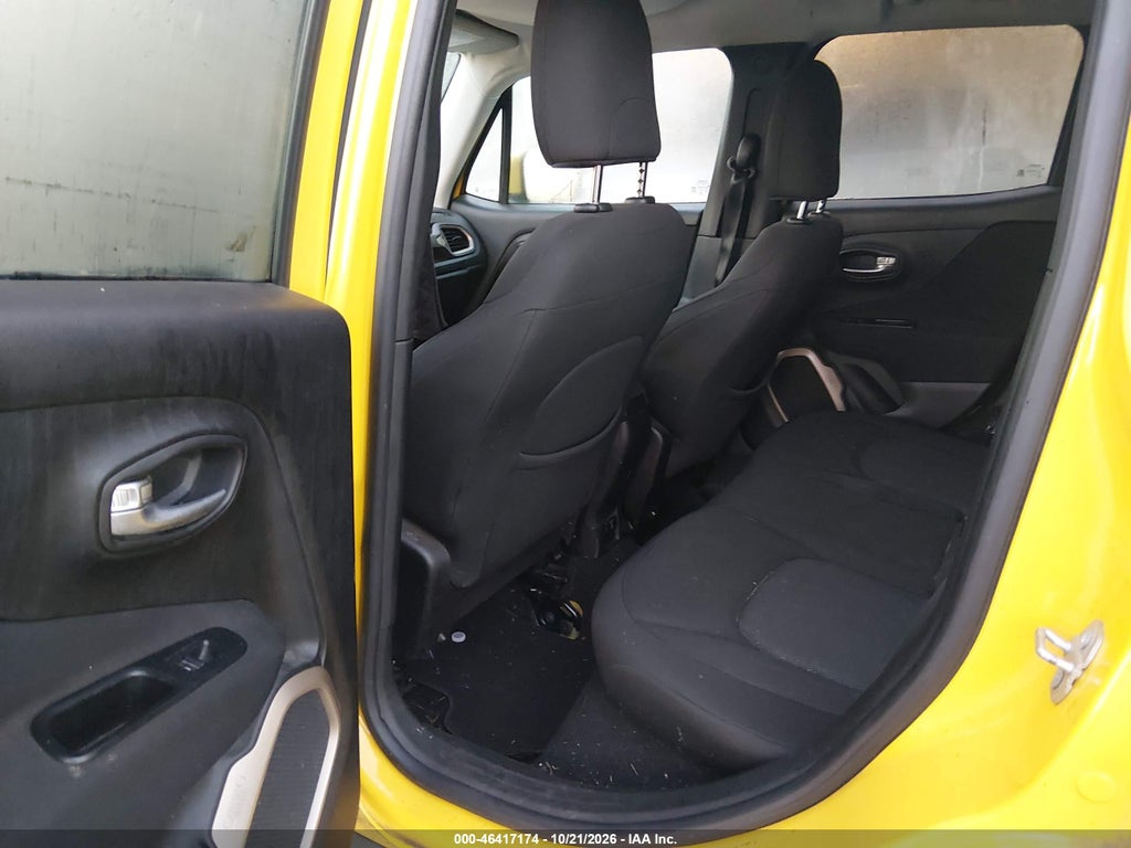 2016 Jeep Renegade Latitude photo 8